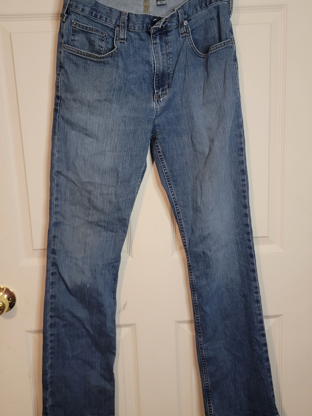 Carhartt Men's Straight Leg Jeans in Medium Blue